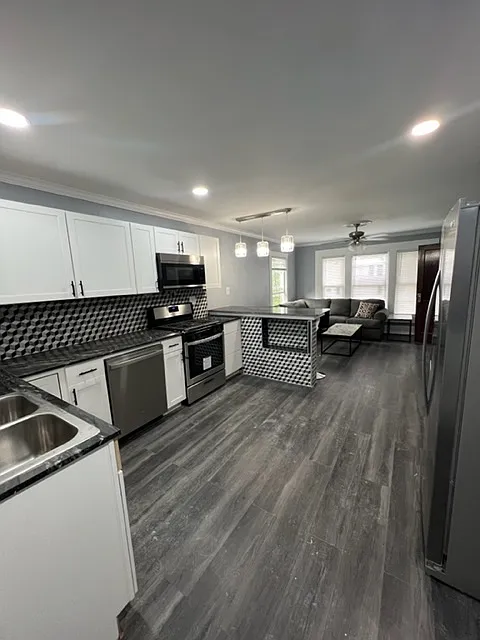 433 Columbus Ave — Photo 4