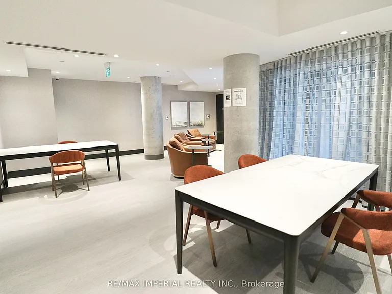 5858 Yonge St #712 — Photo 17