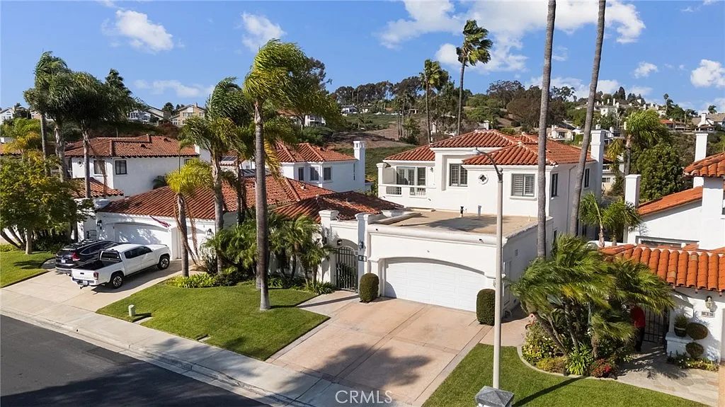 4 bed, 3.5 bath, 3172 sqft, $7,500 — Photo 2