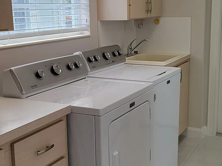 1610 SW Waterfall Blvd — Photo 14