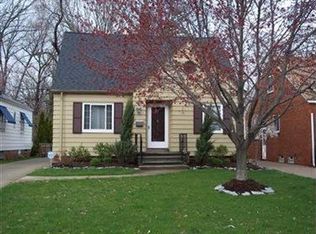 4242 W 212th St, Fairview Park, OH