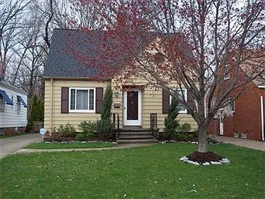 4242 W 212th St photo 1