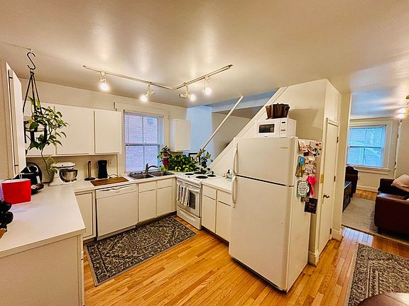 3rd image of 703 City Park Ave