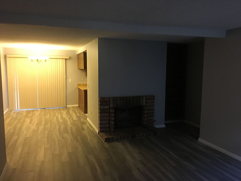 1st image of 4424 W San Jose St #15
