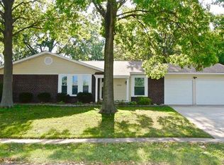 11736 Frontier Dr, Saint Louis, MO 63146