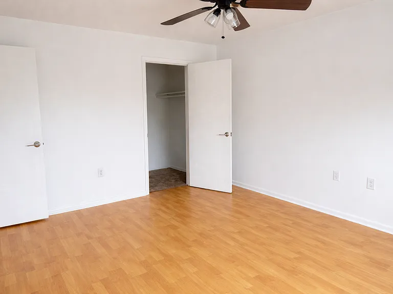 350 79th Ave N #312 — Photo 7