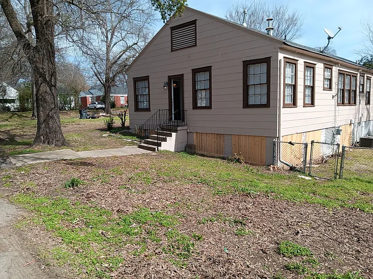 103 E Robinson Pl — Photo 49