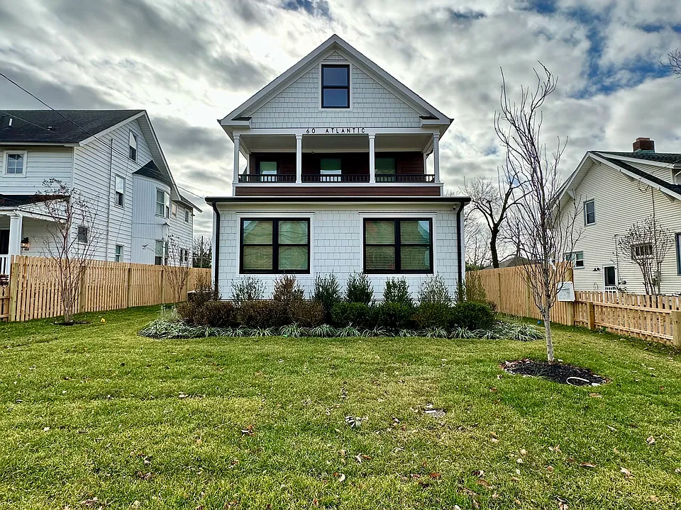 Front/Yard