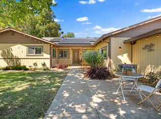 9430 Burchell Rd, Gilroy, CA 95020