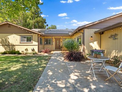 9430 Burchell Rd, Gilroy, CA, 95020