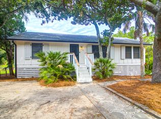 312 W Cooper Ave, Folly Beach, SC 29439