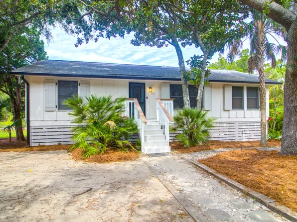 312 W Cooper Ave, Folly Beach, SC 29439