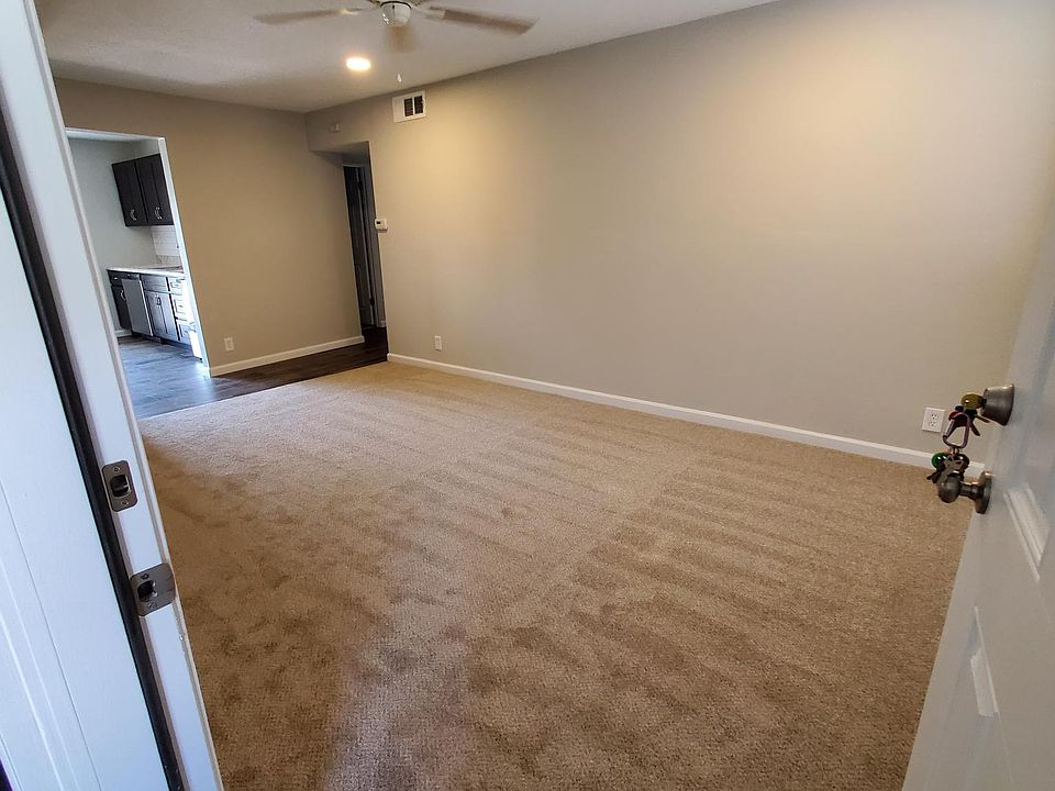 1st image of 45 Pretoria Dr APT B