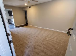 45 Pretoria Dr APT B, Ballwin, MO 63021