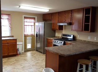 1739 Harpswell Islands Rd #B, Orrs Island, ME 04066
