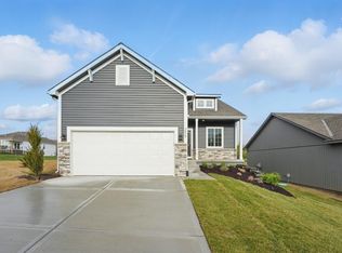 2429 NW Sunnyvale Ct, Blue Springs, MO 64015