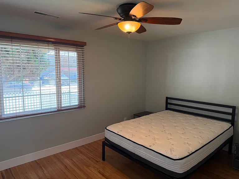 1626 Oliver Ave — Photo 31
