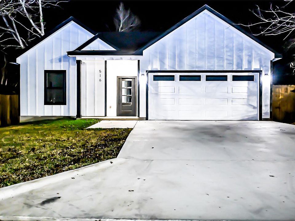 1st image of 516 N Hackberry Ave