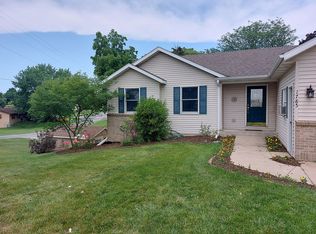 1785 Woodworth St NE, Grand Rapids, MI 49525