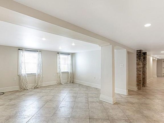 3rd image of 617 Clare Ct #B