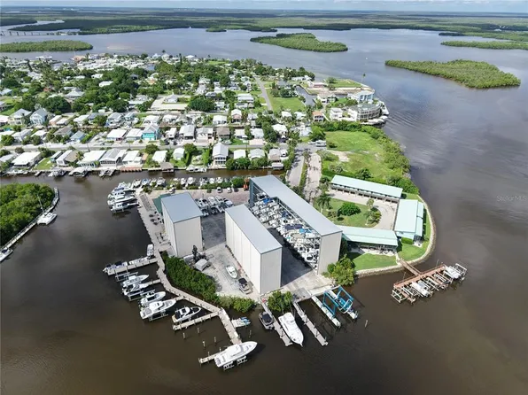 613 E PALM AVENUE LOT 24, GOODLAND, FL 34140