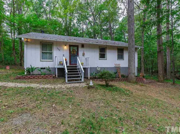 1512 Edwards Dr W, Chapel Hill, NC 27516