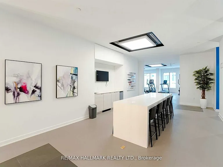 99 Broadway Ave #907 — Photo 20