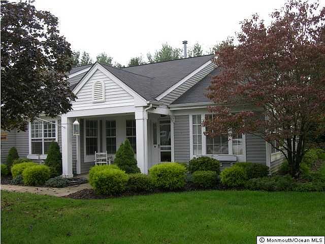 2nd image of 1176 Thornbury Lane #B