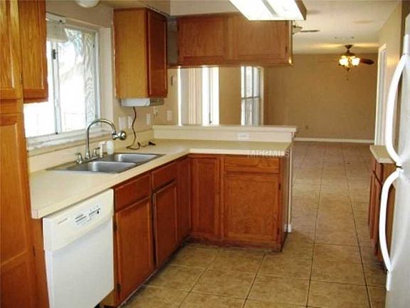 3rd image of 6023 Brookhill Ct