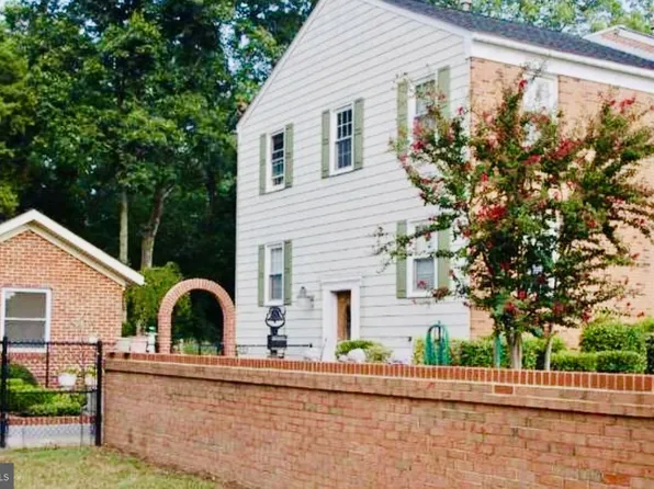 7458 Colton Ln, Manassas, VA 20109