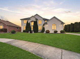 19444 Jack Pine Dr, Macomb, MI 48042