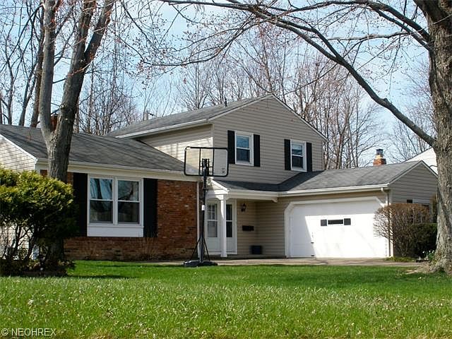 1st image of 27396 Nantucket Dr