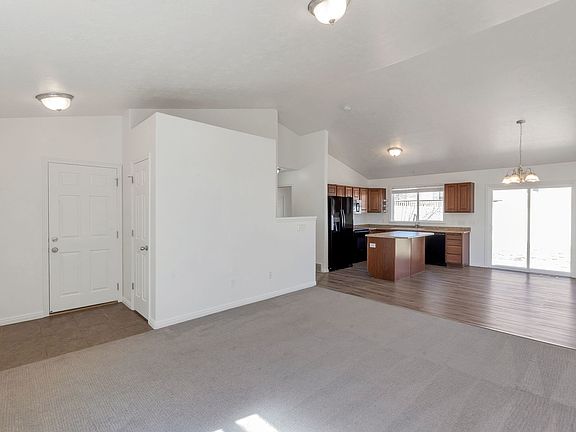 3rd image of 4519 E Bridleway Rd