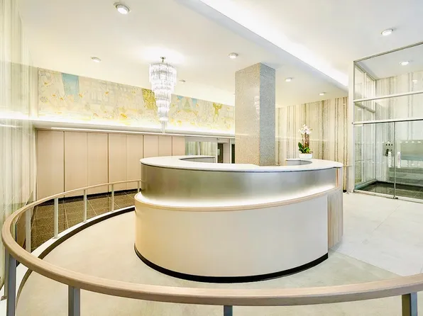 139 East 33rd Street image 8 of 11