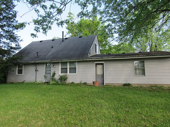 2nd image of 223 Creekwood Dr