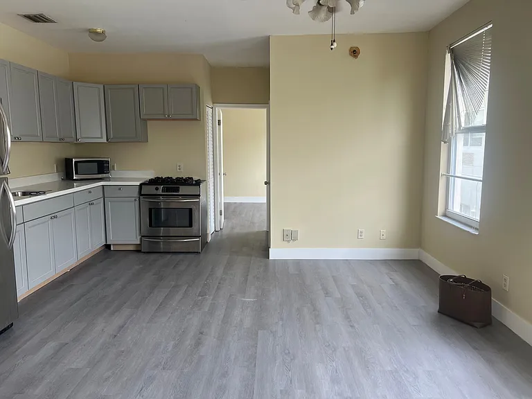 4215 Sheridan Ave #6 — Photo 5