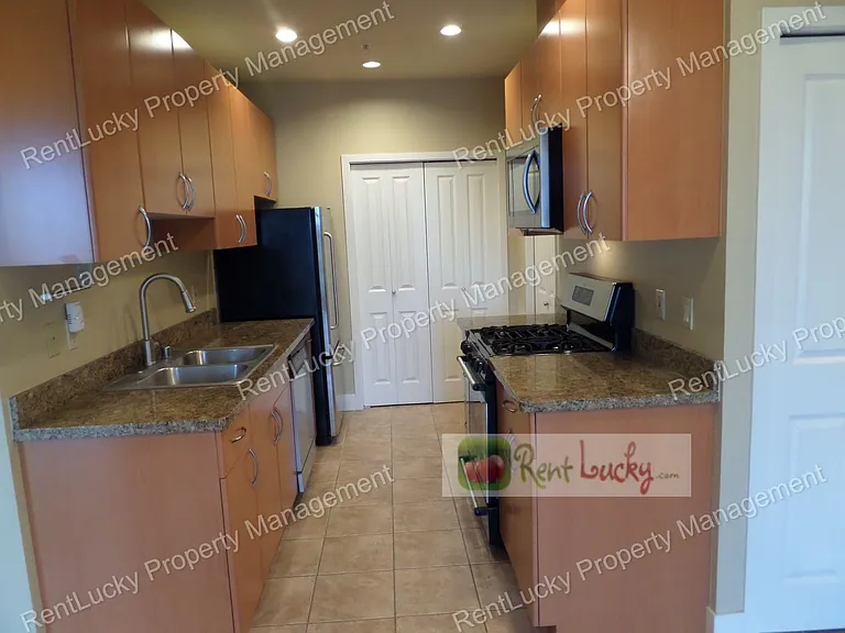 4031 Aurora Ave N #301 — Photo 6