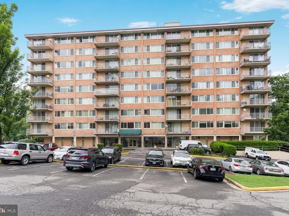 4520 King St APT 609, Alexandria, VA 22302