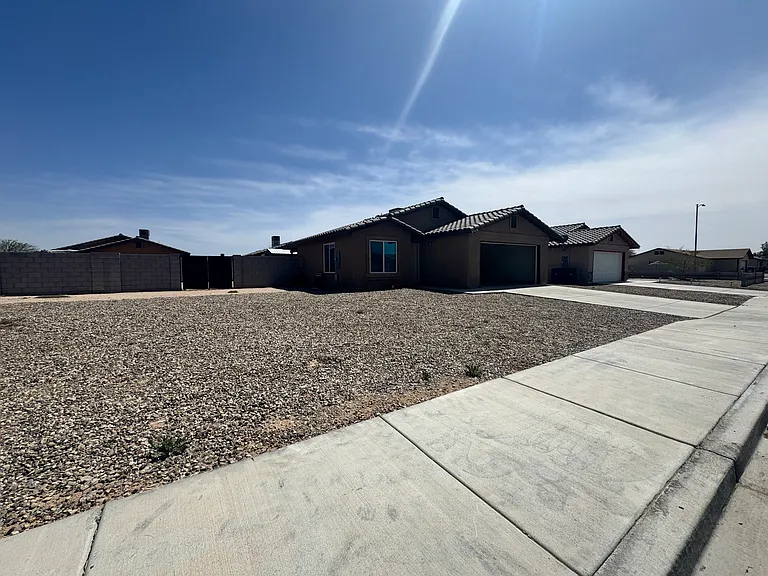 3675 S Hinckley Dr — Photo 9
