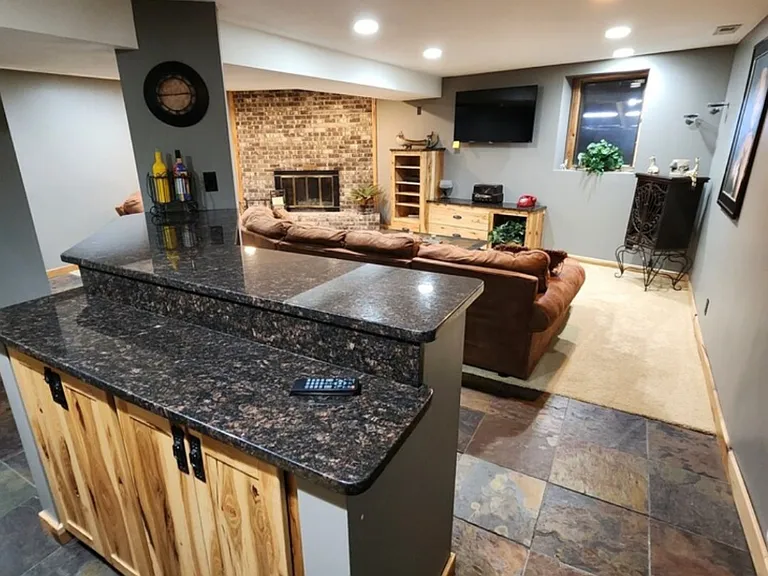 2825 Spring Lake Rd SW — Photo 9