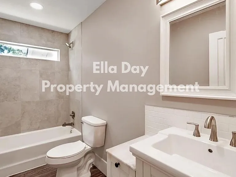 3437 Country Club Pl — Photo 6