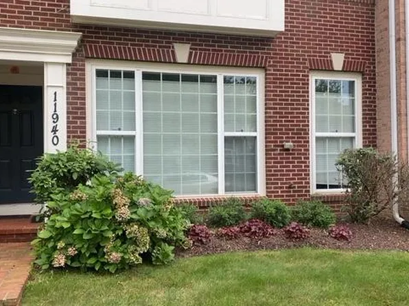 11940 Little Seneca Pkwy #2501, Clarksburg, MD 20871