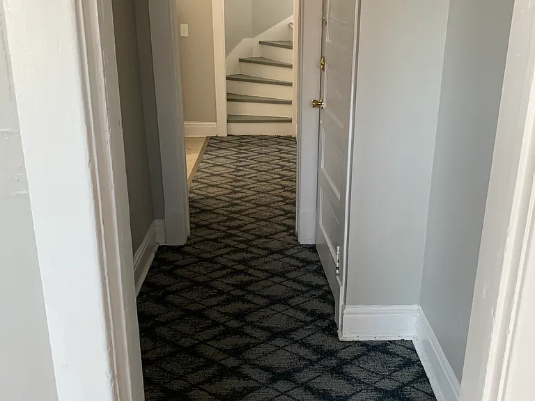 4907 Capitol Ave #6 — Photo 9