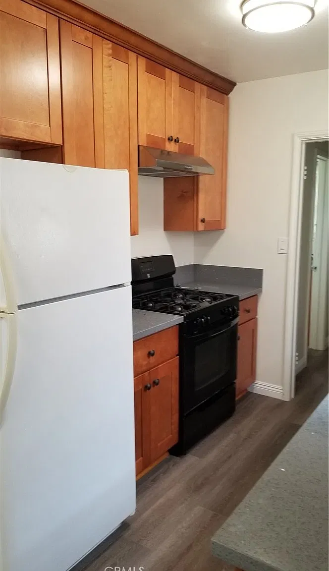 1 bed, 650 sqft, $2,350 — Photo 4