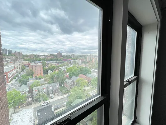 Rented by Bruma Realty LLC | media 6