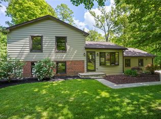 2386 Woodacre Dr, Hudson, OH 44236