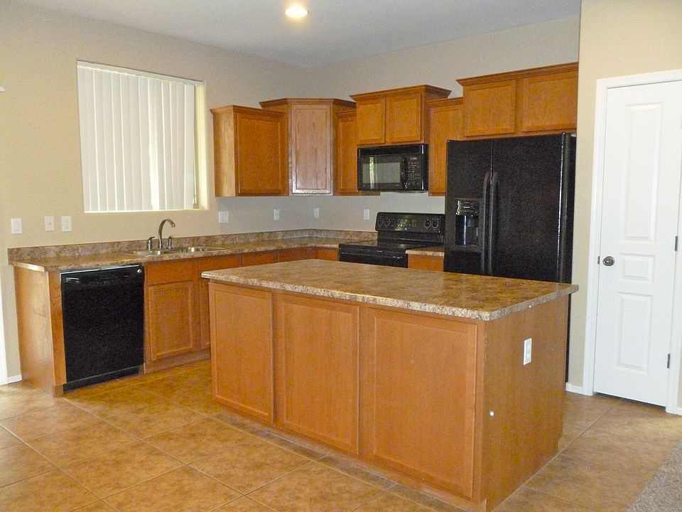 Battala3866 kitchen 2_04042013