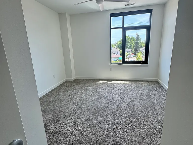 365 E Liberty St #208 — Photo 6
