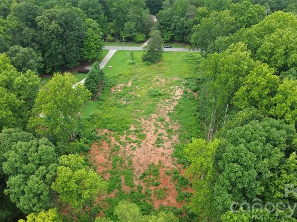 8251 Addison Dr, Harrisburg, NC 28075