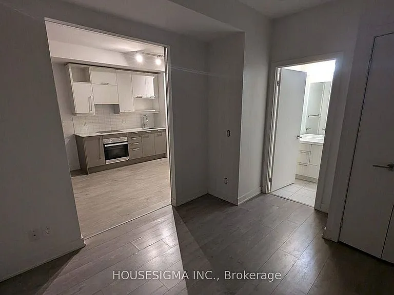 30 Nelson St #1403 — Photo 17